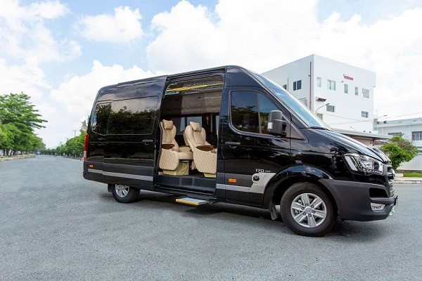 Hướng dẫn thuê xe Limousine A-Z: Từ lựa chọn đến tận hưởng trọn vẹn